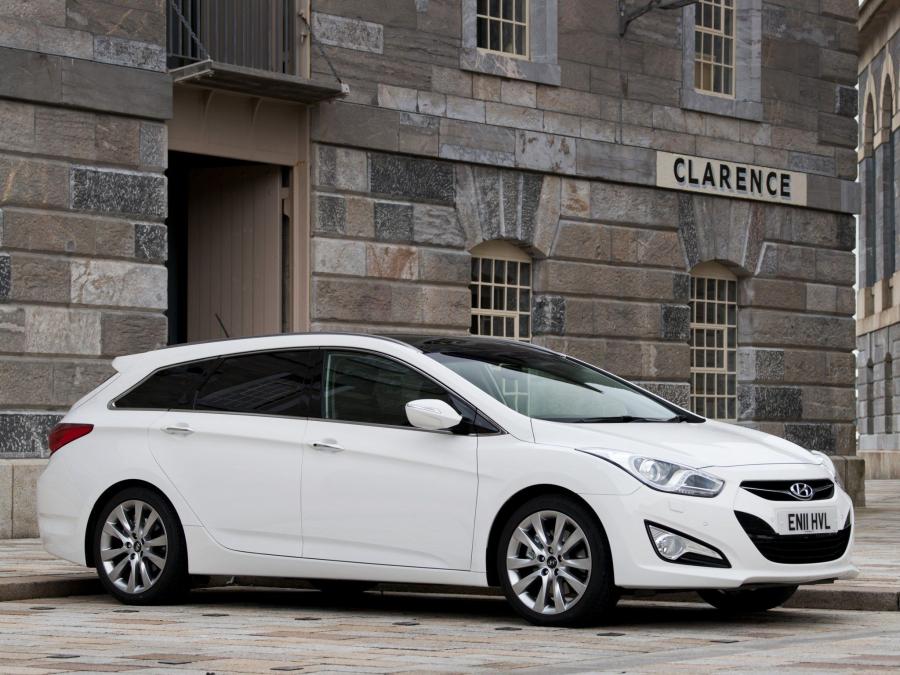  Hyundai i40 Station Wagon CRDi 2011 года  (UK) (фото 135 из 146)